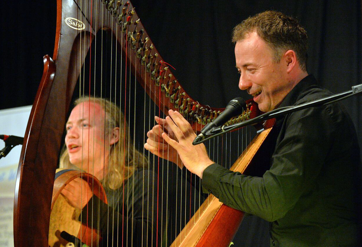 Irish harping ph credits Kieran Cummins